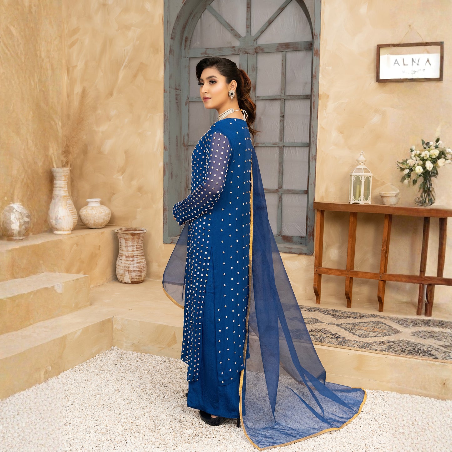 Noor-e-Mah – FNS-272